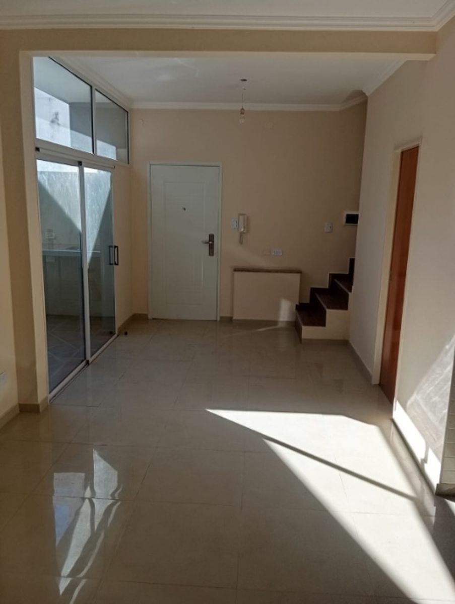 HERMOSO PH DE 4 AMBIENTES A ESTRENAR EN MORON NORTE - 2