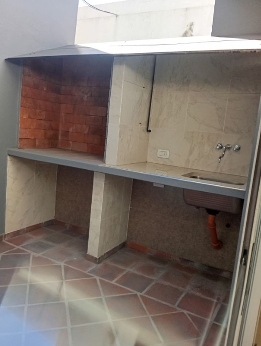 HERMOSO PH DE 4 AMBIENTES A ESTRENAR EN MORON NORTE - 10