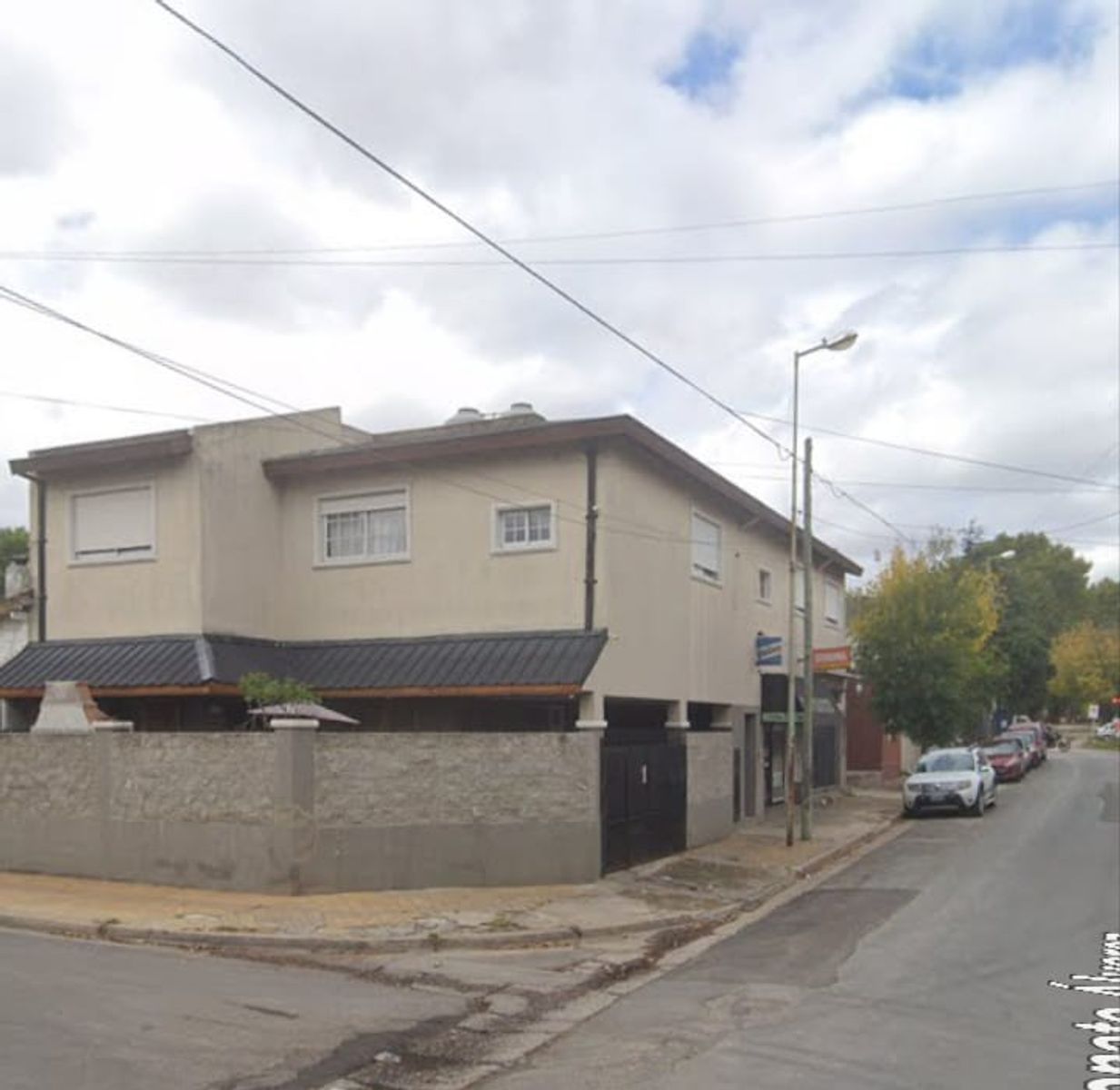 DEPARTAMENTO PH DE 3 AMBIENTES AL FRENTE CON VISTA A DONATO ALVAREZ Y FALUCHO PRIMER PISO POR ESCALERA - 1
