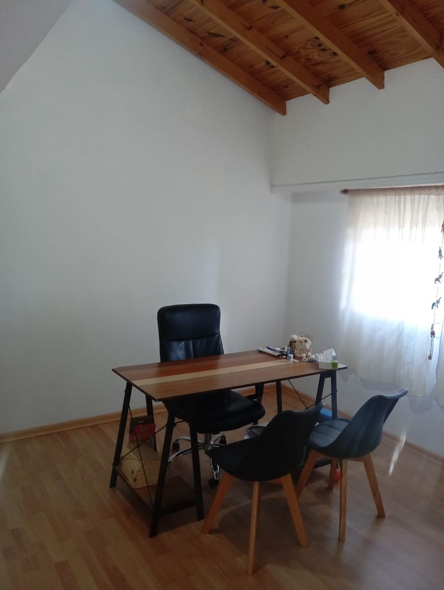 DEPARTAMENTO PH DE 3 AMBIENTES AL FRENTE CON VISTA A DONATO ALVAREZ Y FALUCHO PRIMER PISO POR ESCALERA - 20