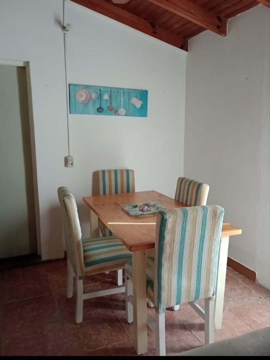 EXCELENTE CHALET DE 4 AMBIENTES EN UNA SOLA PLANTA - 3