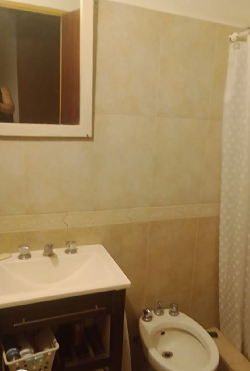 EXCELENTE CHALET DE 4 AMBIENTES EN UNA SOLA PLANTA - 4