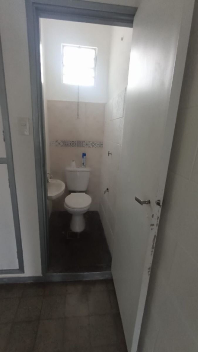 PH DE 4 AMBIENTES EN VENTA EN MORON NORTE - 37