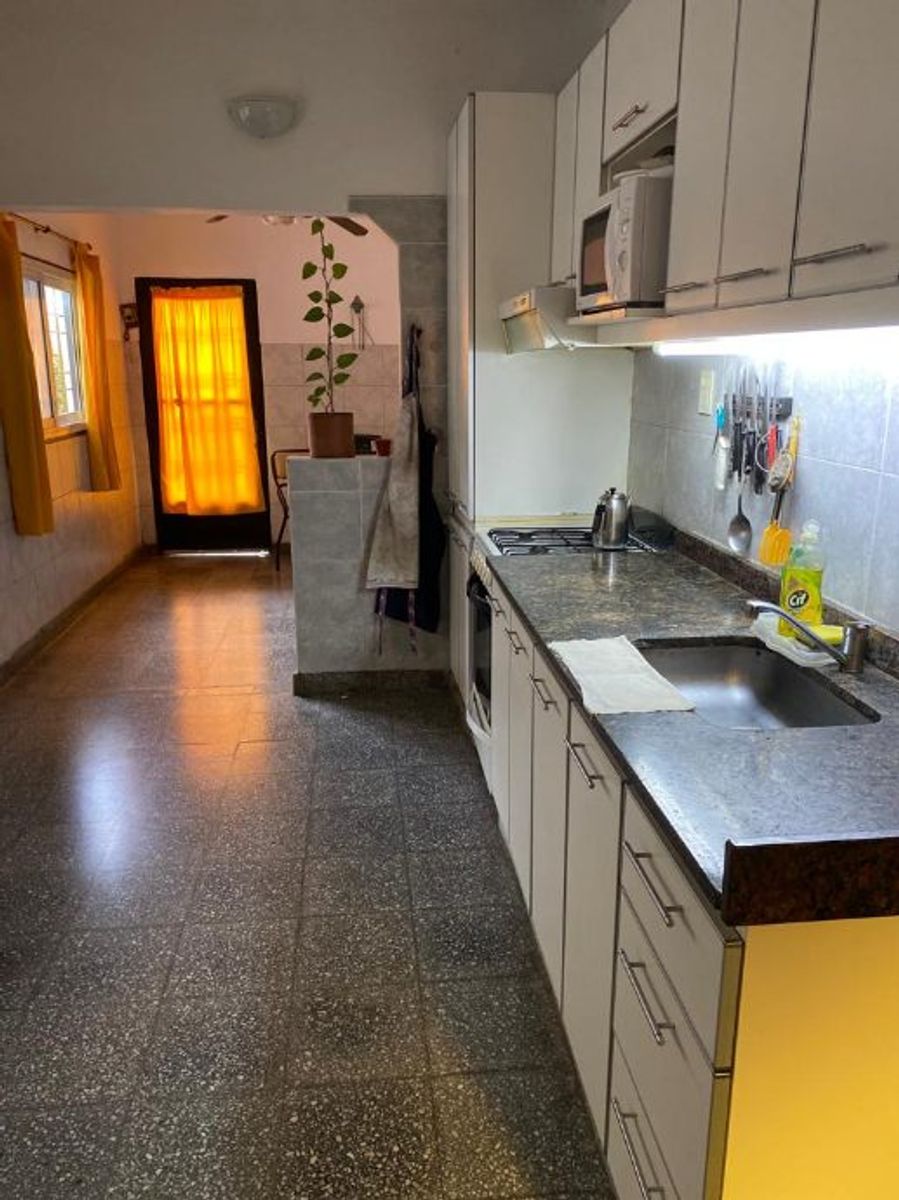 CASA DE 3 AMBIENTES EN VENTA - 4