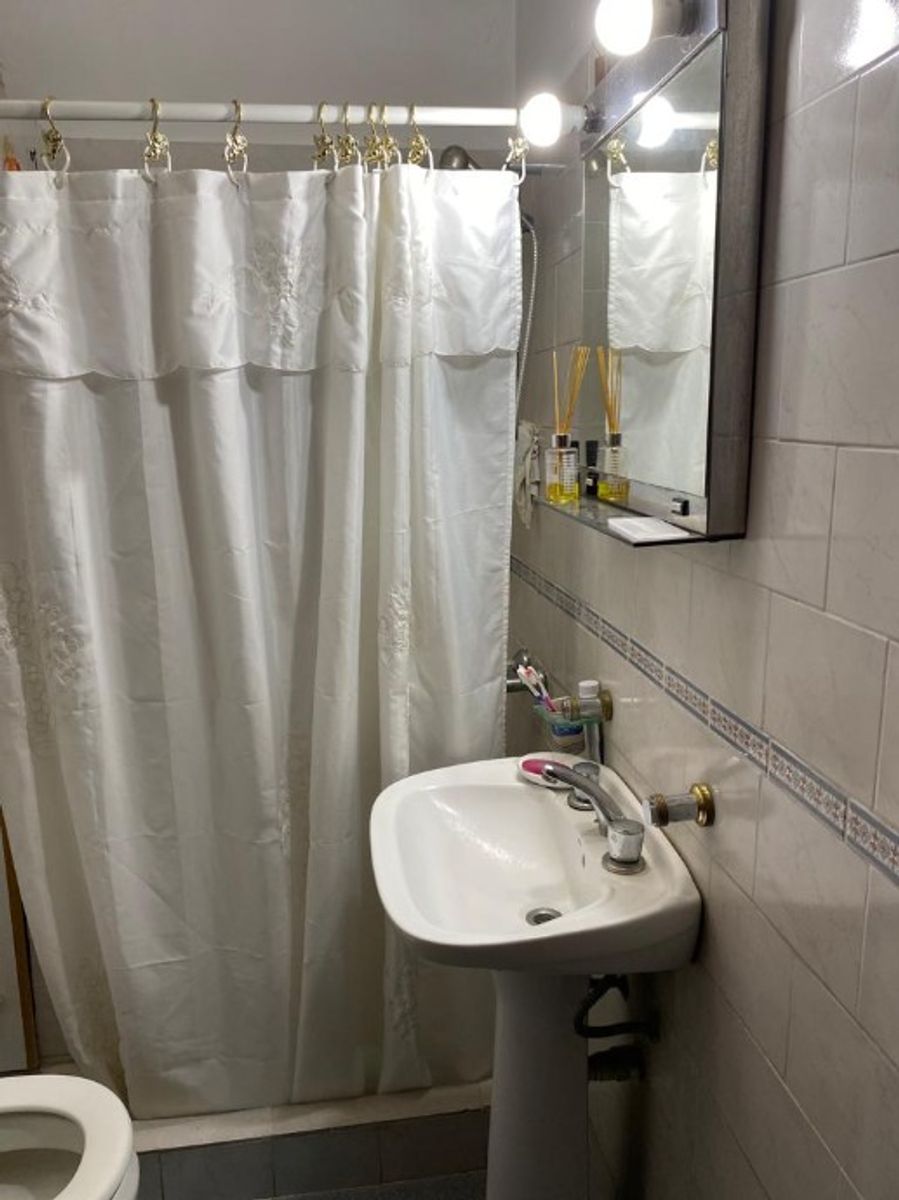 CASA DE 3 AMBIENTES EN VENTA - 9