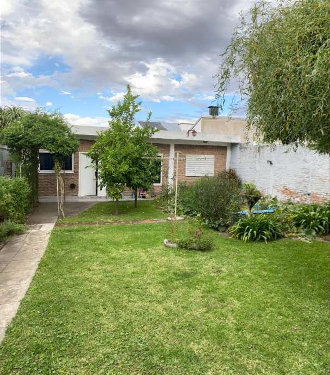 CASA DE 3 AMBIENTES EN VENTA - 13