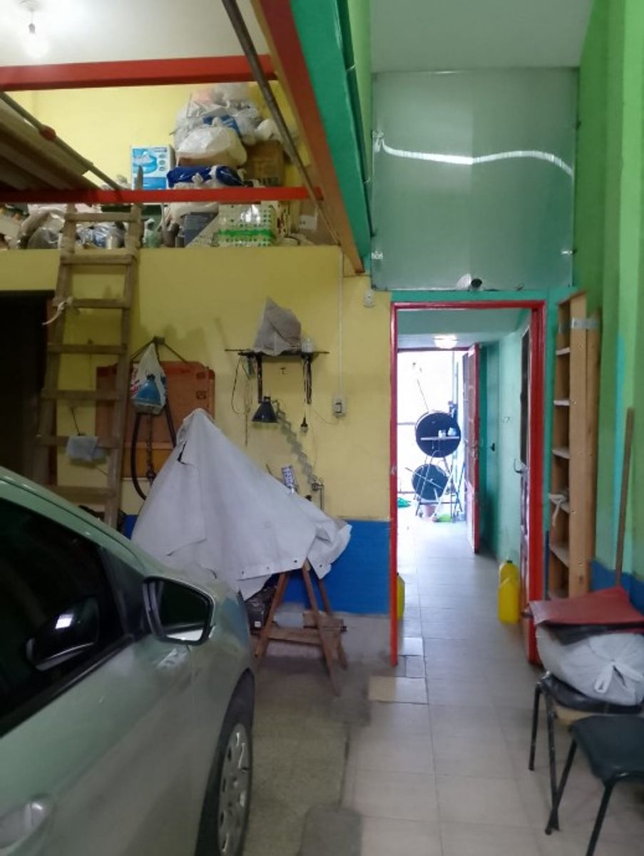 CASA DE 3 AMBIENTES EN VENTA - MORON SUR - 4