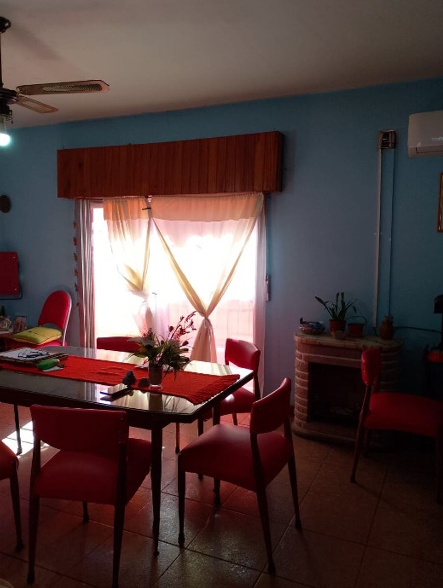 CASA DE 3 AMBIENTES EN VENTA - MORON SUR - 8
