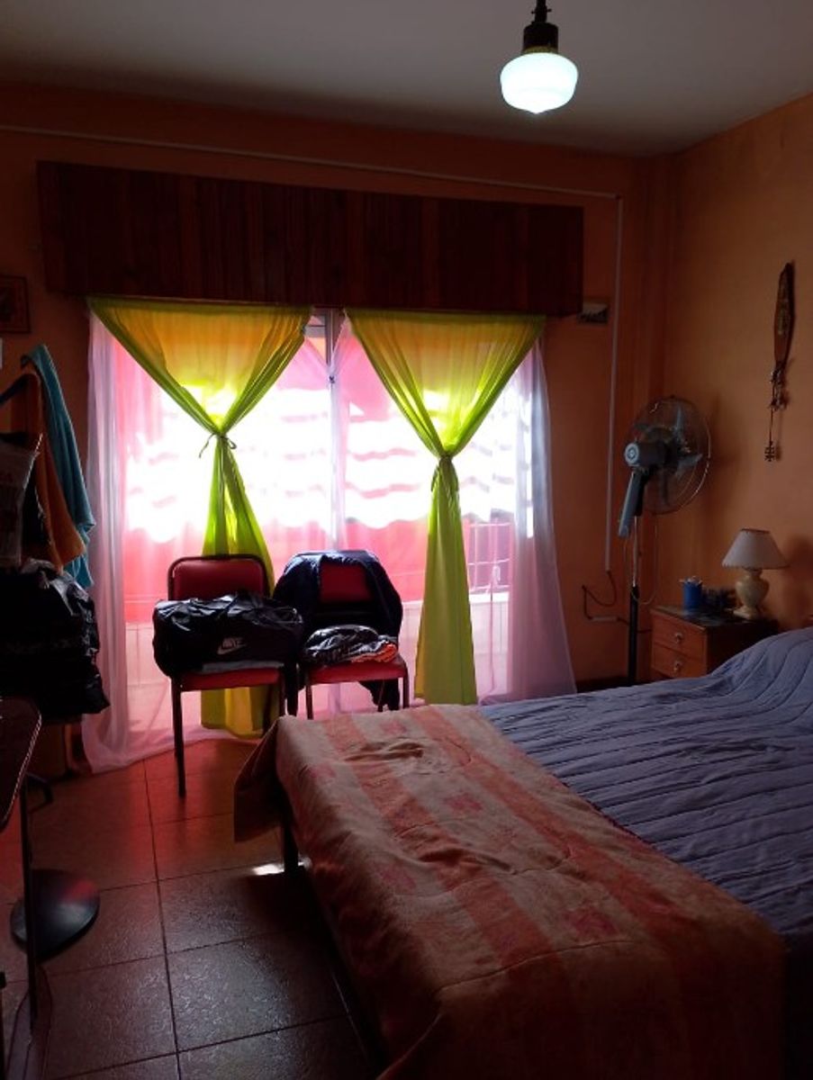 CASA DE 3 AMBIENTES EN VENTA - MORON SUR - 13