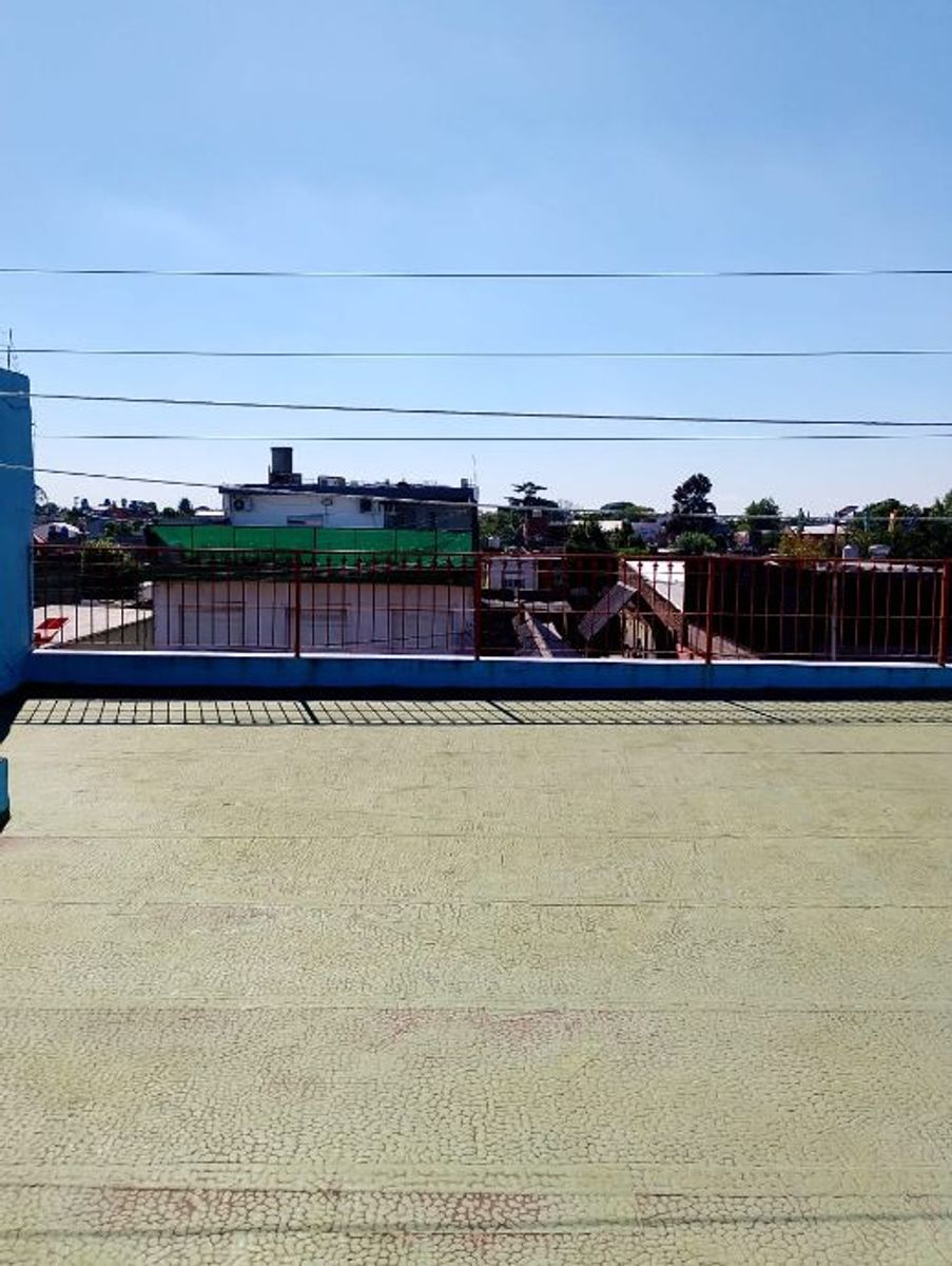 CASA DE 3 AMBIENTES EN VENTA - MORON SUR - 20