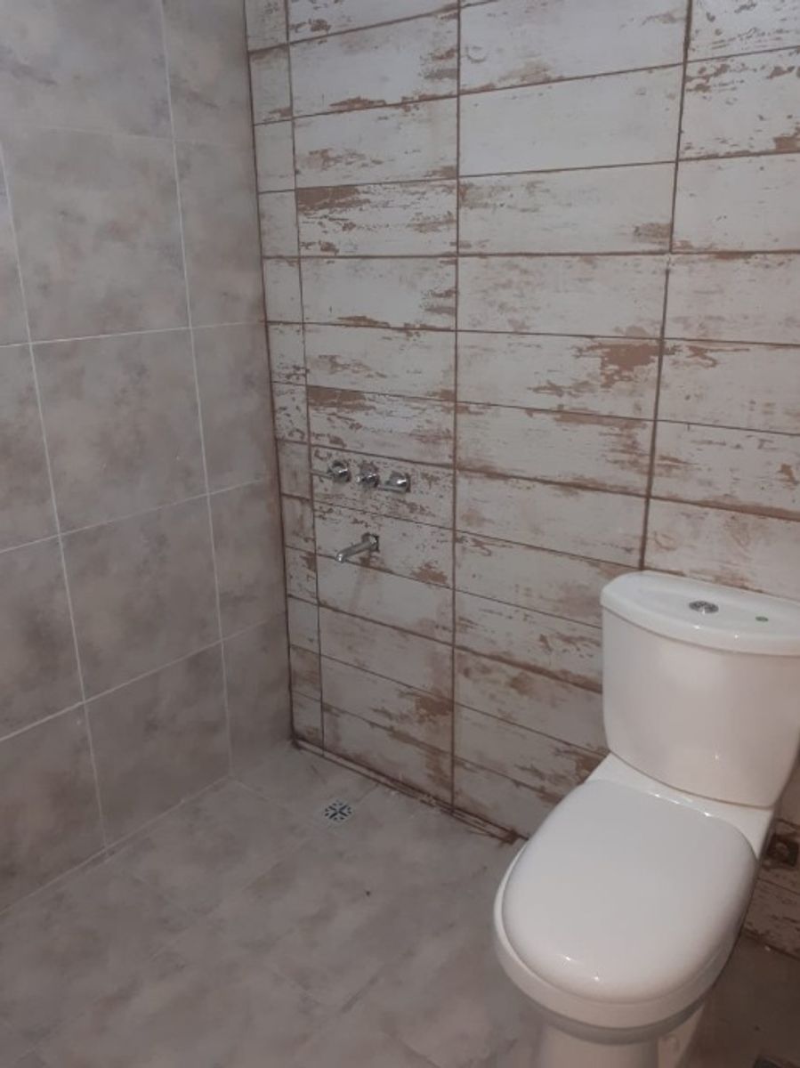 MONOAMBIENTE EN PLANTA BAJA - 7