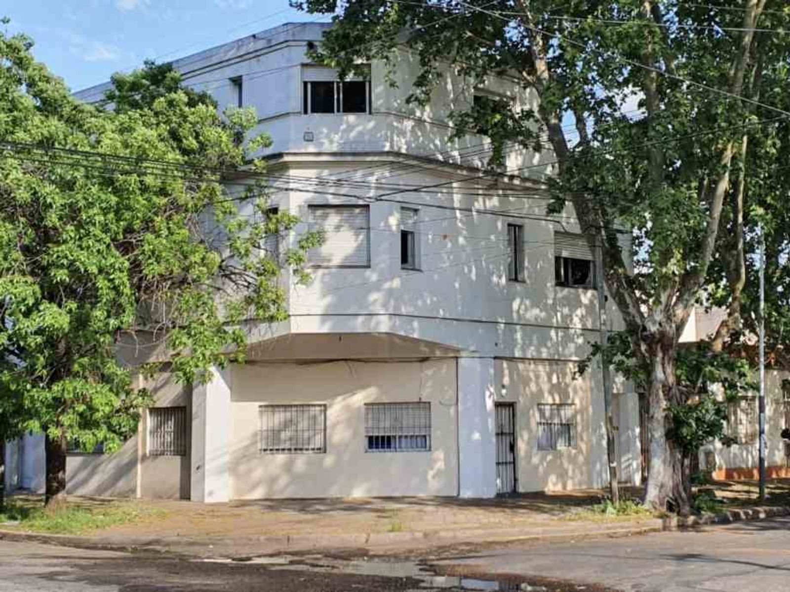 DEPARTAMENTO DE 3 AMBIENTES EN ALQUILER - MORON SUR - 2
