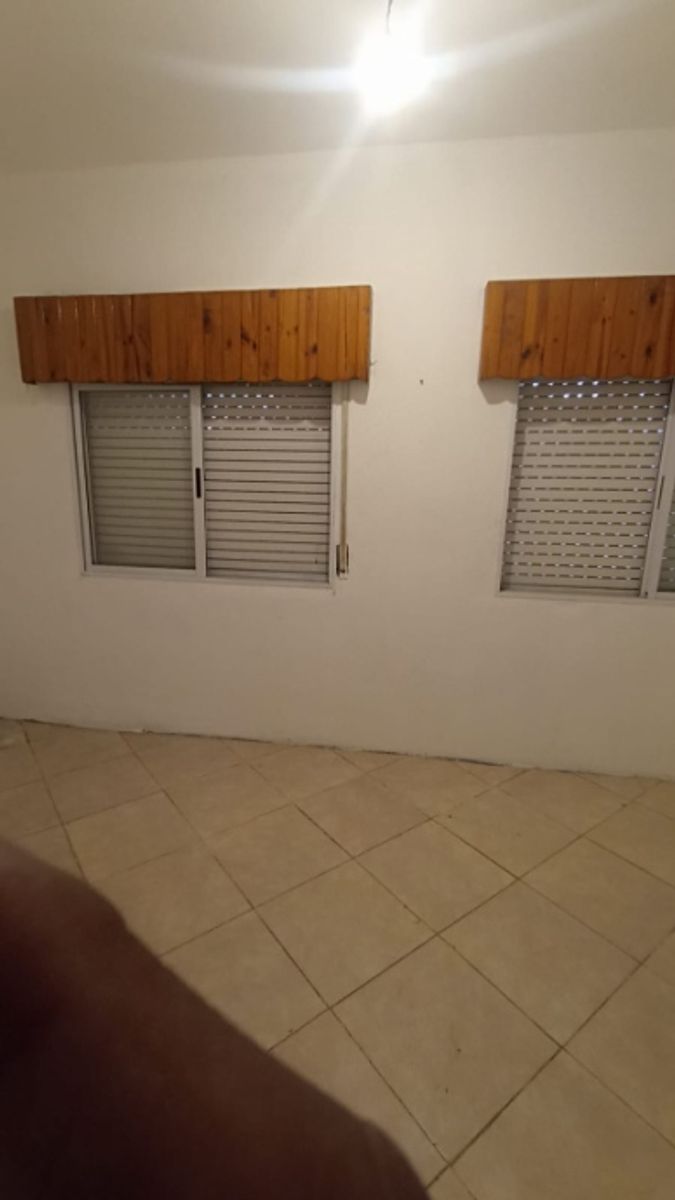 DEPARTAMENTO DE 3 AMBIENTES EN ALQUILER - MORON SUR - 3