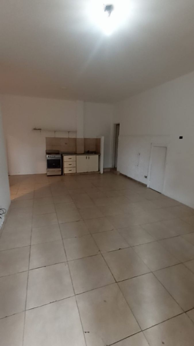 DEPARTAMENTO DE 3 AMBIENTES EN ALQUILER - MORON SUR - 6