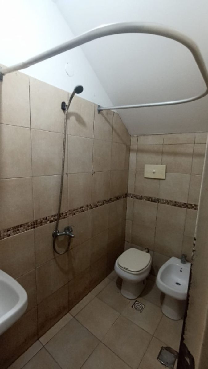 DEPARTAMENTO DE 3 AMBIENTES EN ALQUILER - MORON SUR - 8