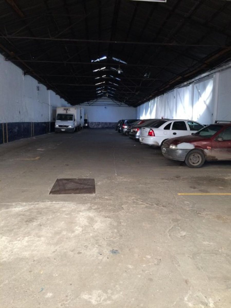 GALPON EN VENTA EN MORON - 4
