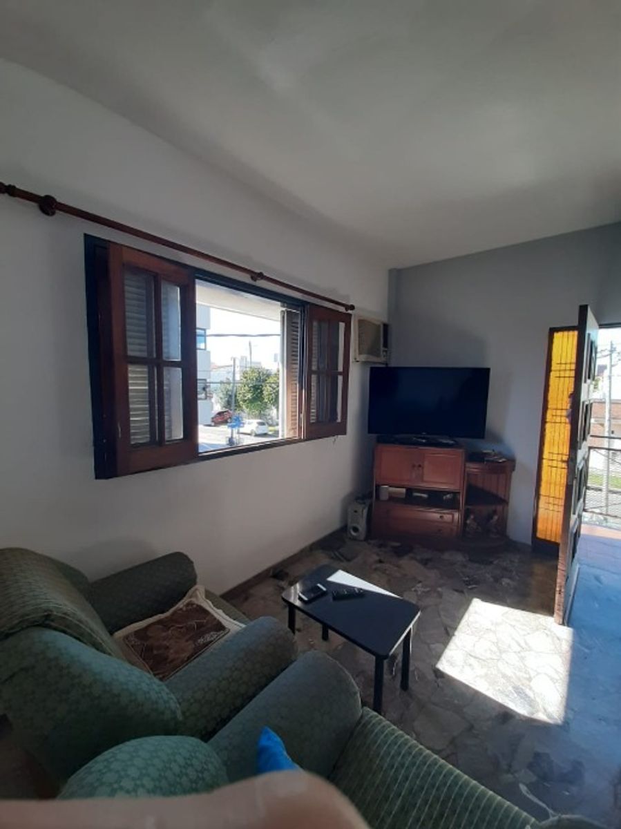 CASA PH DE 4 AMBIENTES EN VENTA - VILLA LUZURIAGA - 6