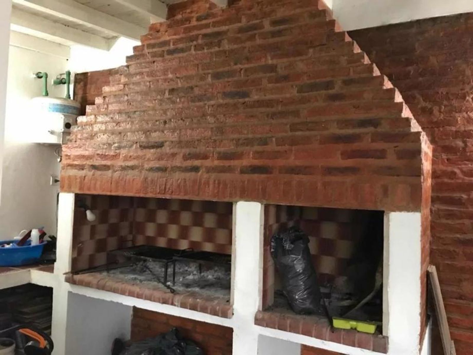 CASA DE 5 AMBIENTES EN VENTA - VILLA UDAONDO - 8