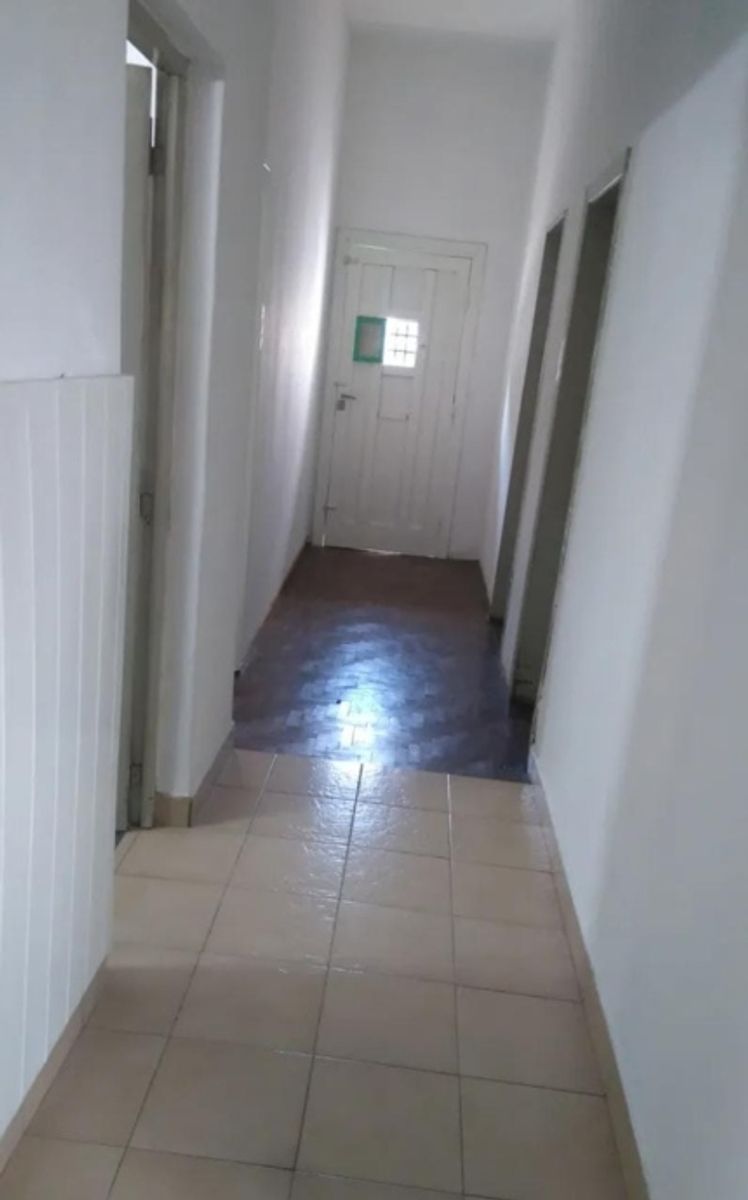 CASA DE 3 AMBIENTES EN VENTA - MORON - 8