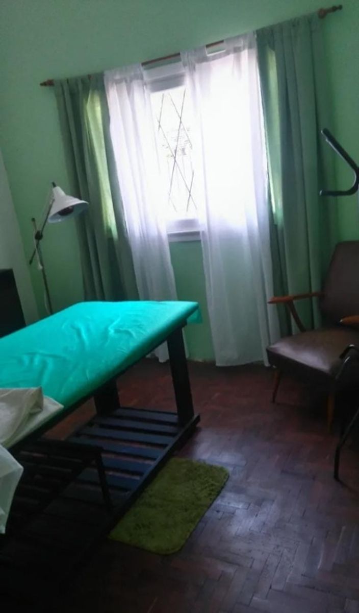 CASA DE 3 AMBIENTES EN VENTA - MORON - 9