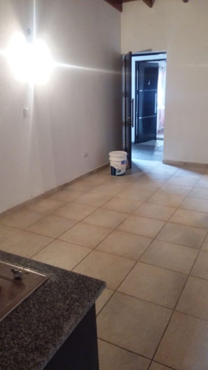 VENTA EN BLOCK 7 DEPARTAMENTOS + 2 LOCALES - MORON SUR — foto 3