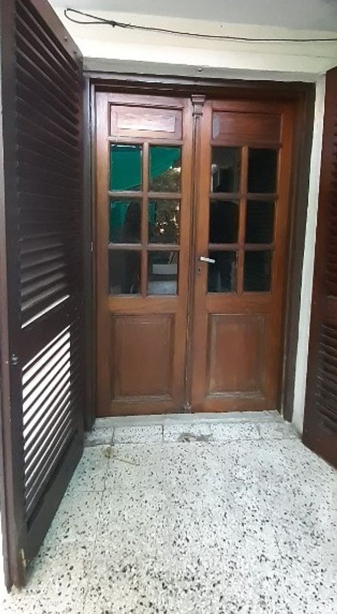 CASA PH DE 4 AMBIENTES EN VENTA - CASTELAR NORTE