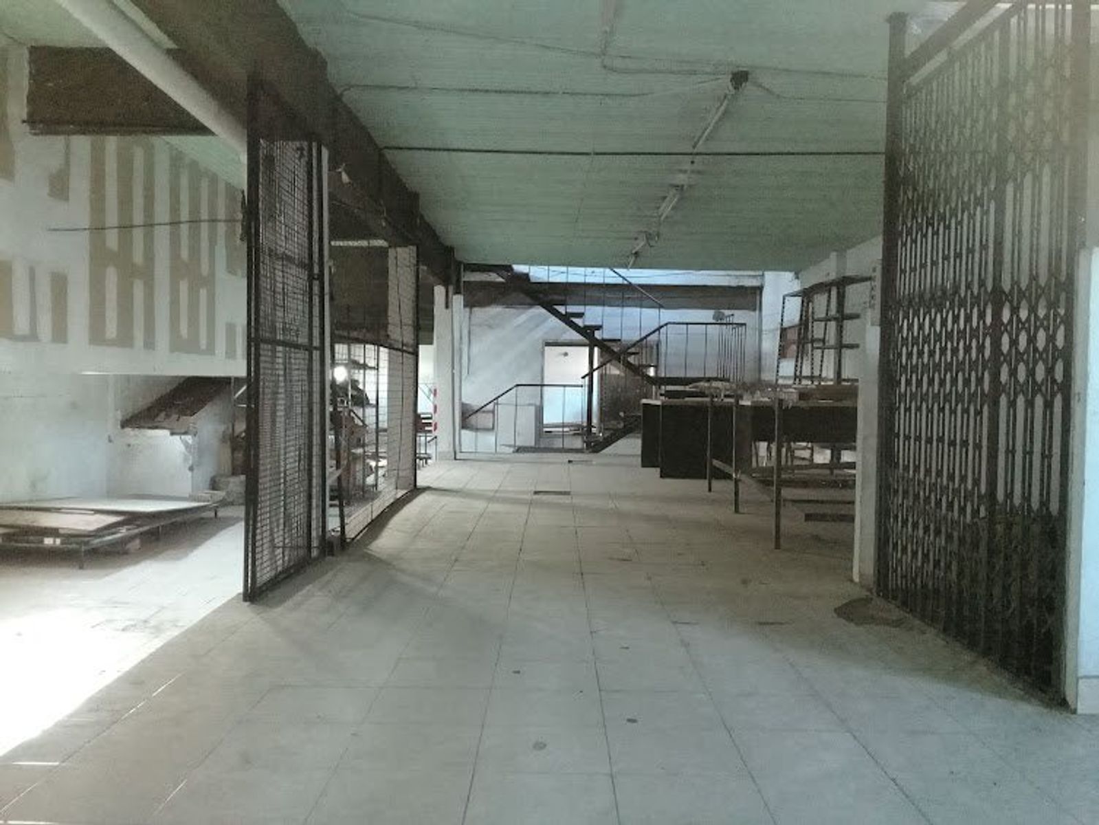 GALPON INDUSTRIAL EN VENTA - SAN JUSTO - 26