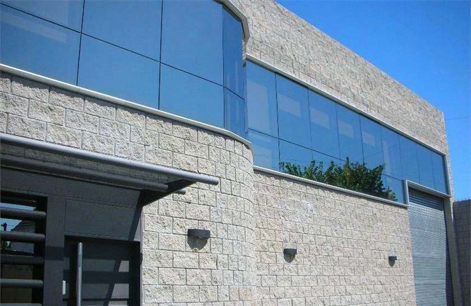 GALPON INDUSTRIAL EN VENTA - CASTELAR NORTE - 2