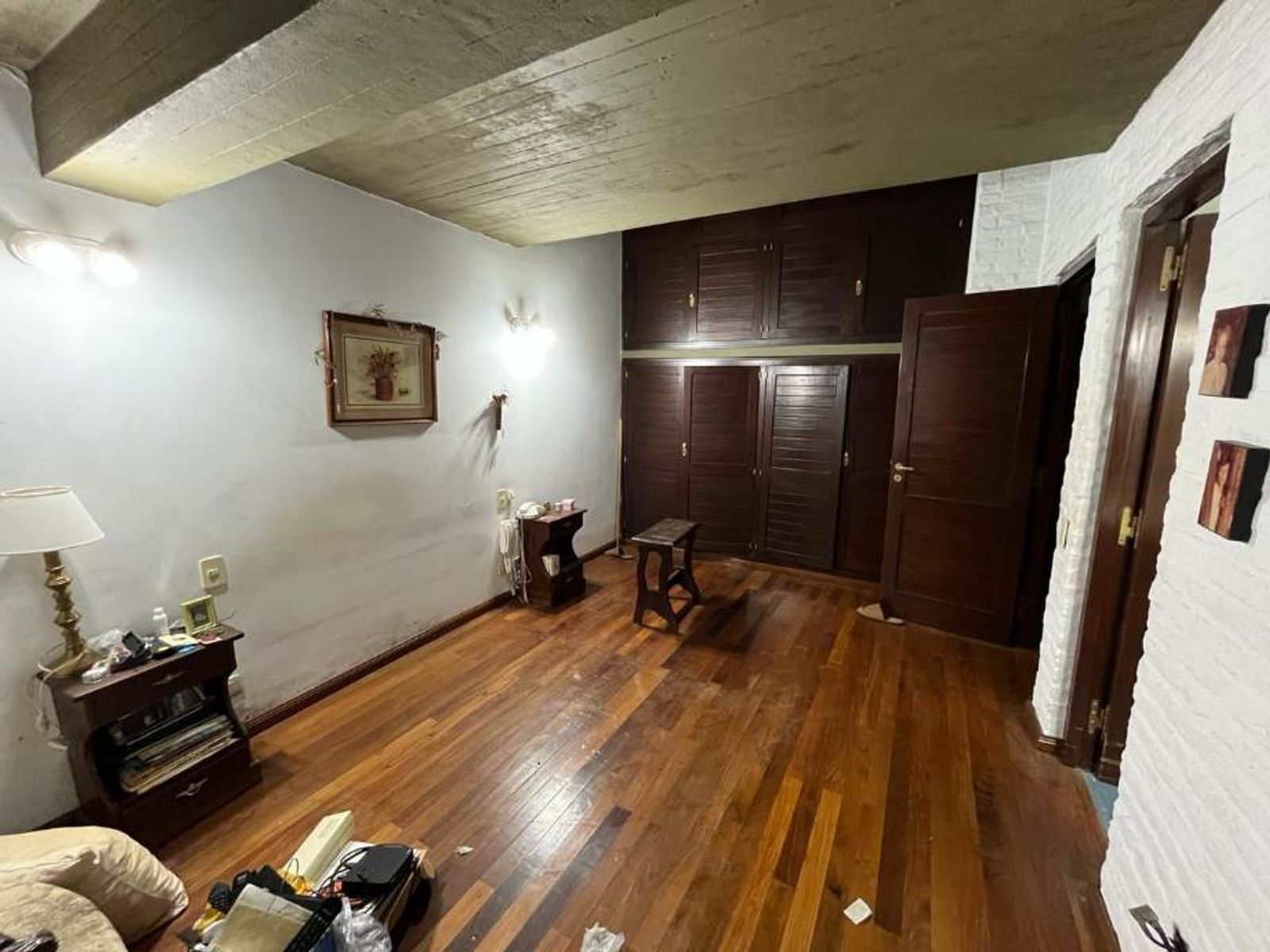 CHALET DE 7 AMBIENTES EN VENTA - MORON CENTRO - 9