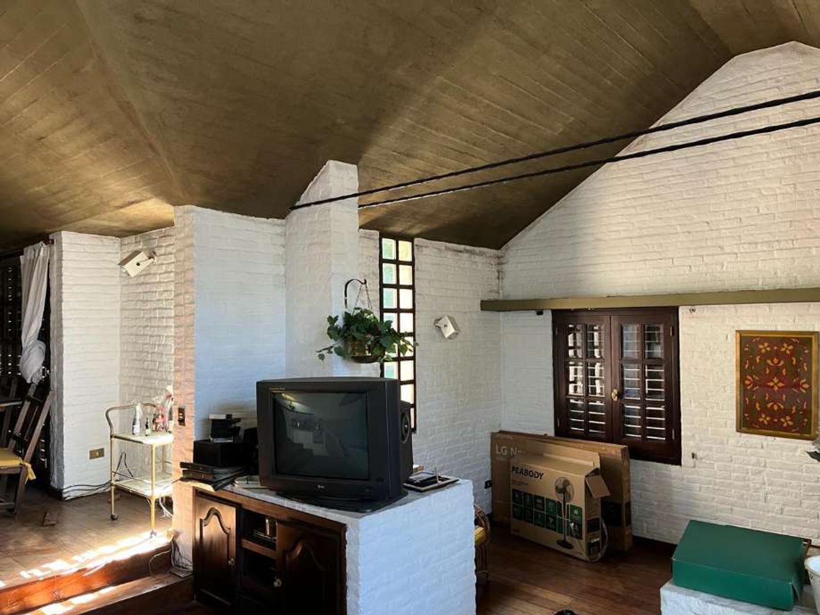 CHALET DE 7 AMBIENTES EN VENTA - MORON CENTRO - 10