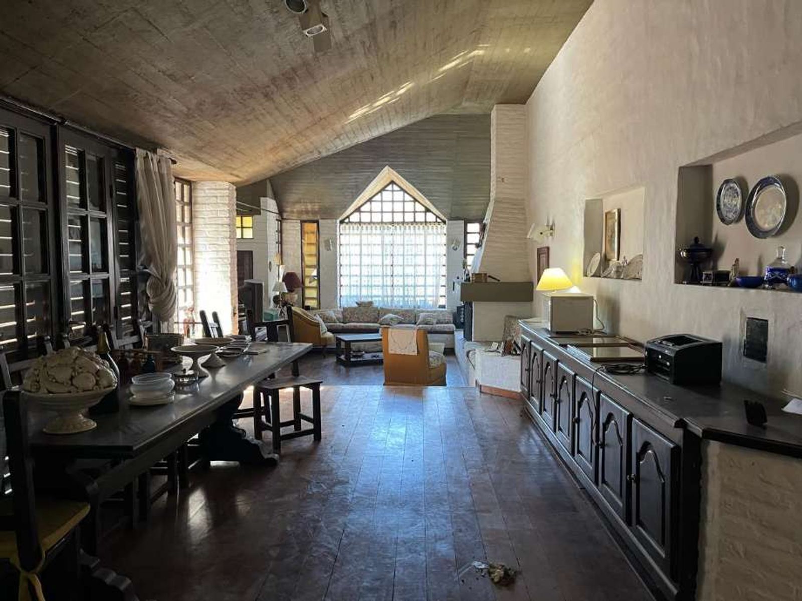 CHALET DE 7 AMBIENTES EN VENTA - MORON CENTRO - 11