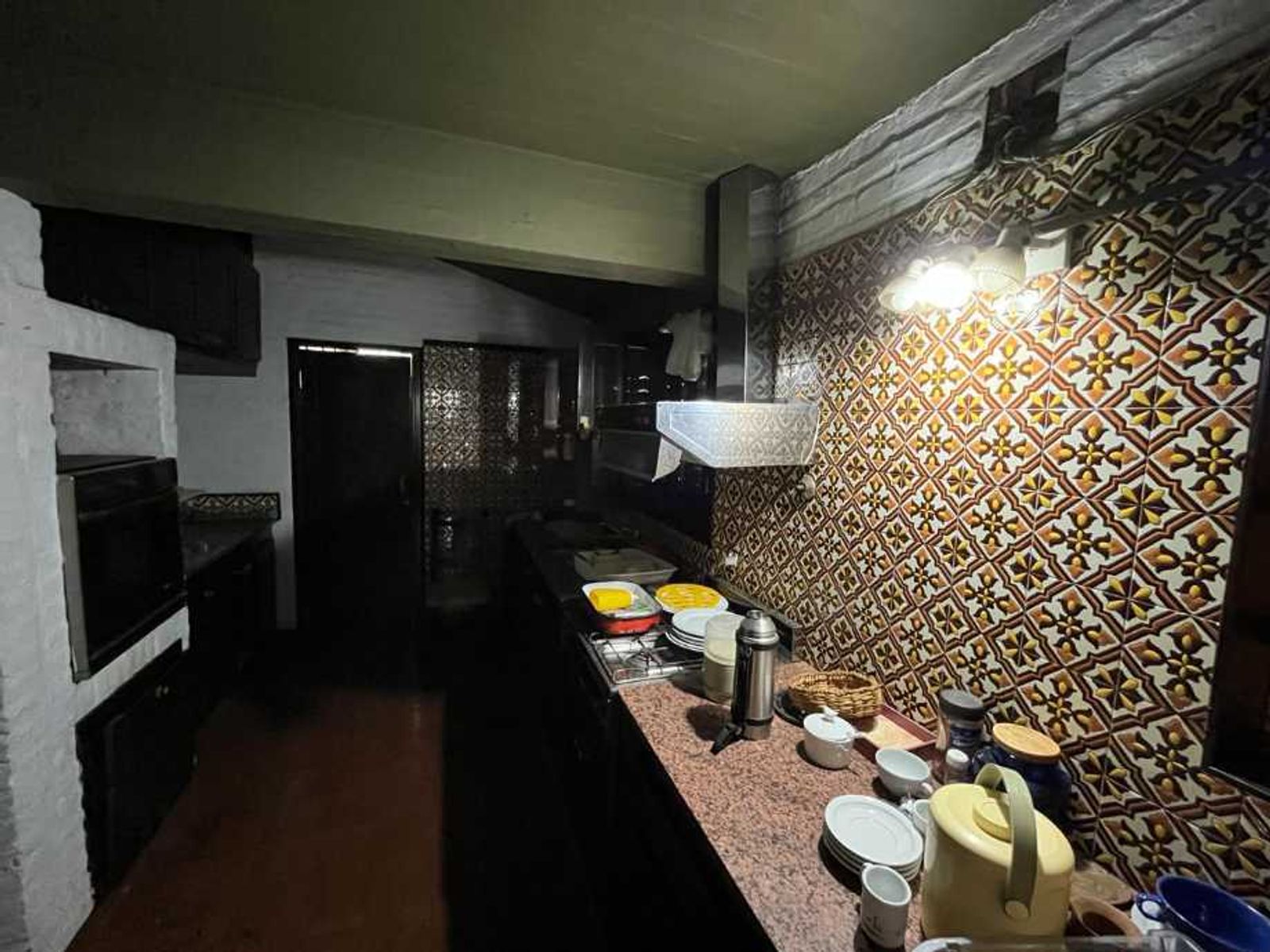 CHALET DE 7 AMBIENTES EN VENTA - MORON CENTRO - 12