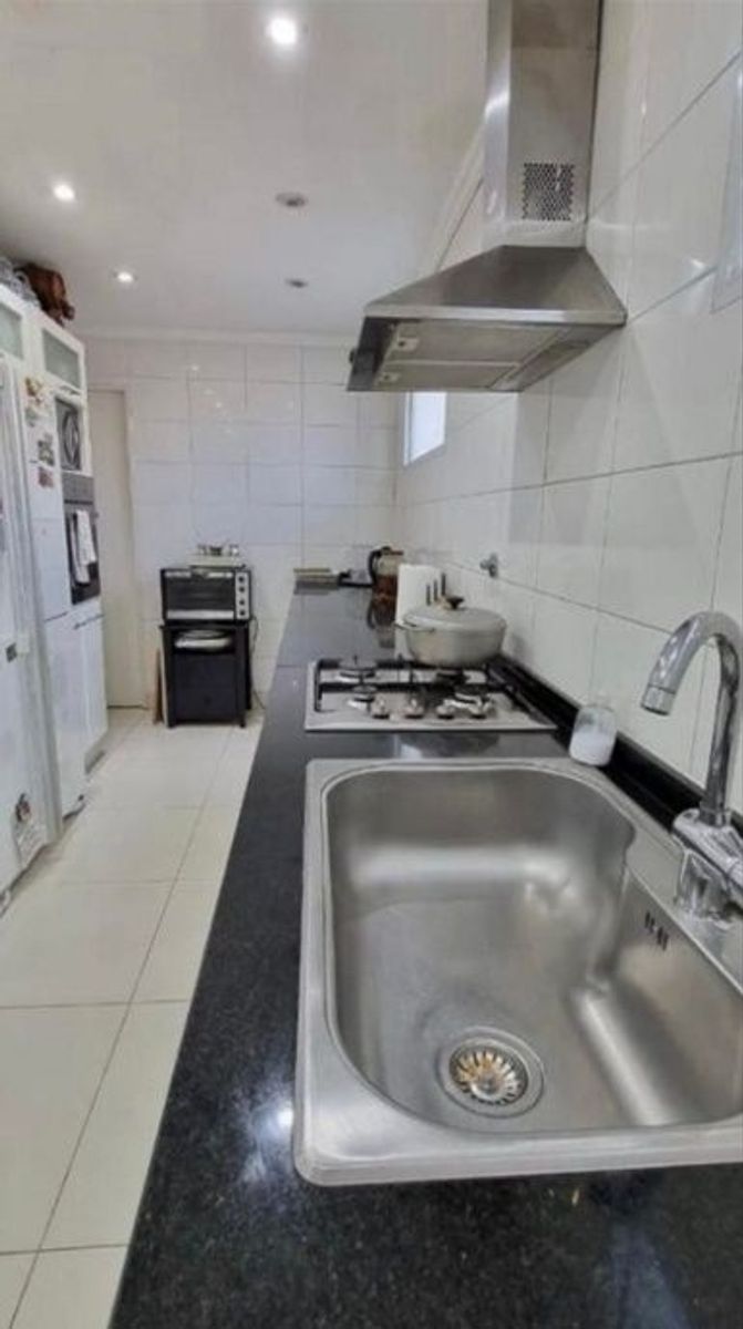 TERRENO EN VENTA CON CASA - HAEDO SUR - 9
