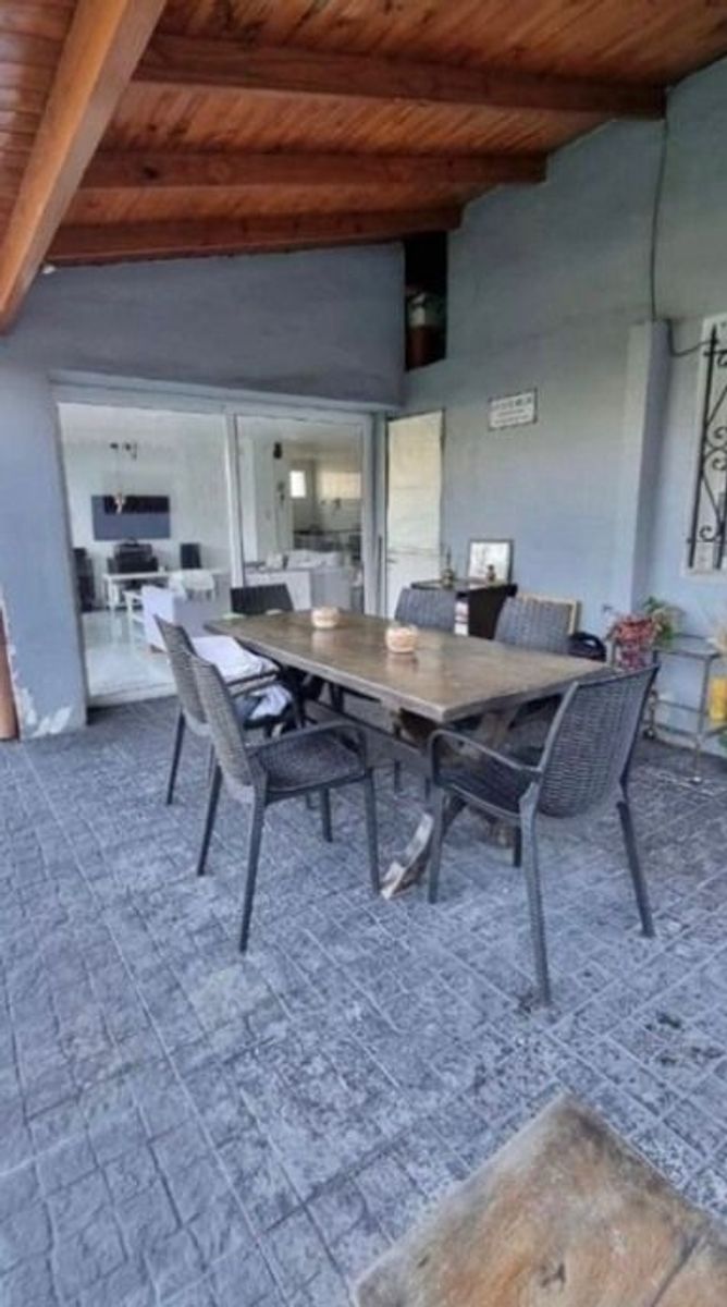 TERRENO EN VENTA CON CASA - HAEDO SUR - 17