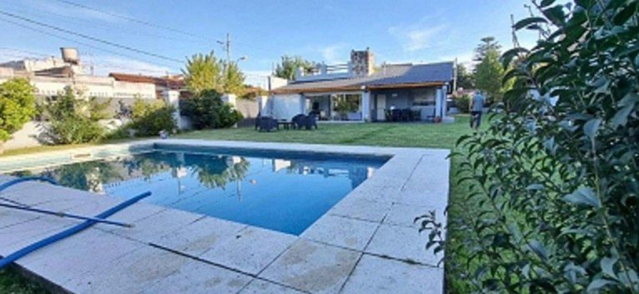 TERRENO EN VENTA CON CASA - HAEDO SUR - 18