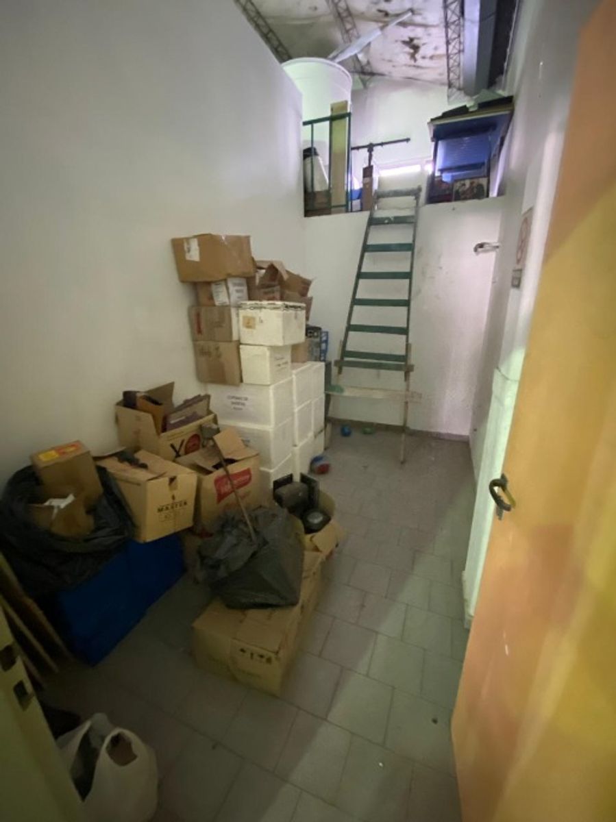INMUEBLE COMERCIAL EN VENTA - MORON CENTRO - 5