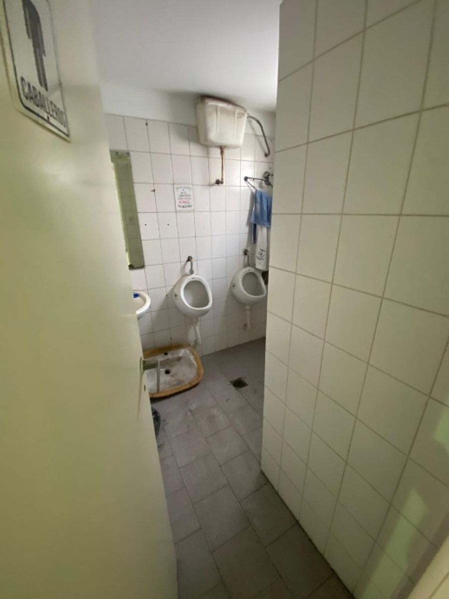 INMUEBLE COMERCIAL EN VENTA - MORON CENTRO - 16