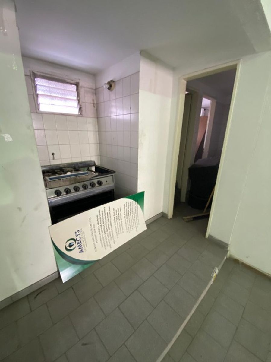 INMUEBLE COMERCIAL EN VENTA - MORON CENTRO - 17