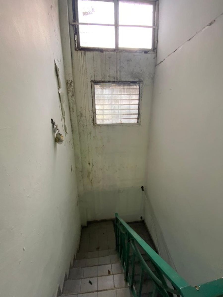 INMUEBLE COMERCIAL EN VENTA - MORON CENTRO - 19