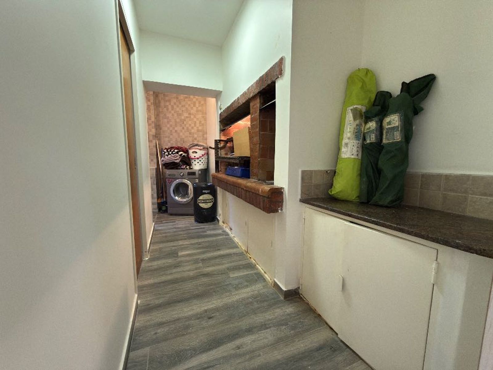 CASA DE 7 AMBIENTES EN BARRIO BANCO PROVINCIA - FRANCISCO ALVAREZ - 18