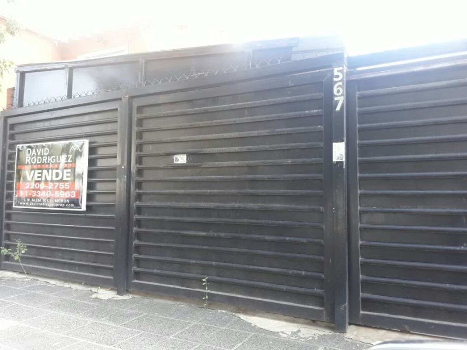 EXCELENTE LOTE EN VENTA - MORON CENTRO - 2