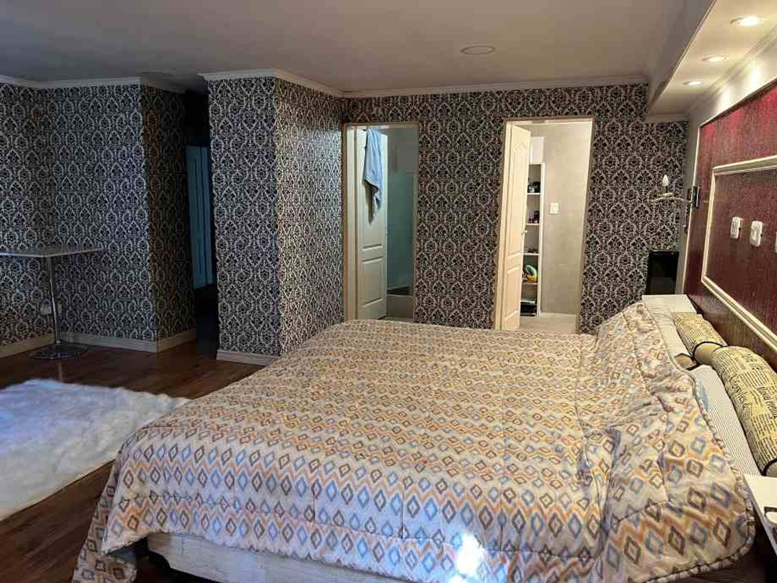 CASA DE 6 AMBIENTES EN EXCELENTES CONDICIONES - VILLA UDAONDO - 4