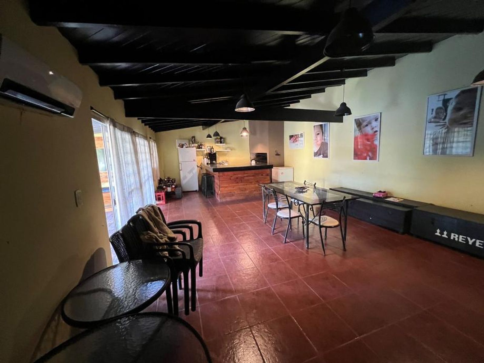 CASA DE 6 AMBIENTES EN EXCELENTES CONDICIONES - VILLA UDAONDO - 32