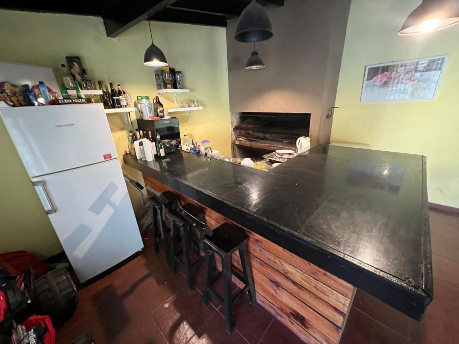 CASA DE 6 AMBIENTES EN EXCELENTES CONDICIONES - VILLA UDAONDO - 34