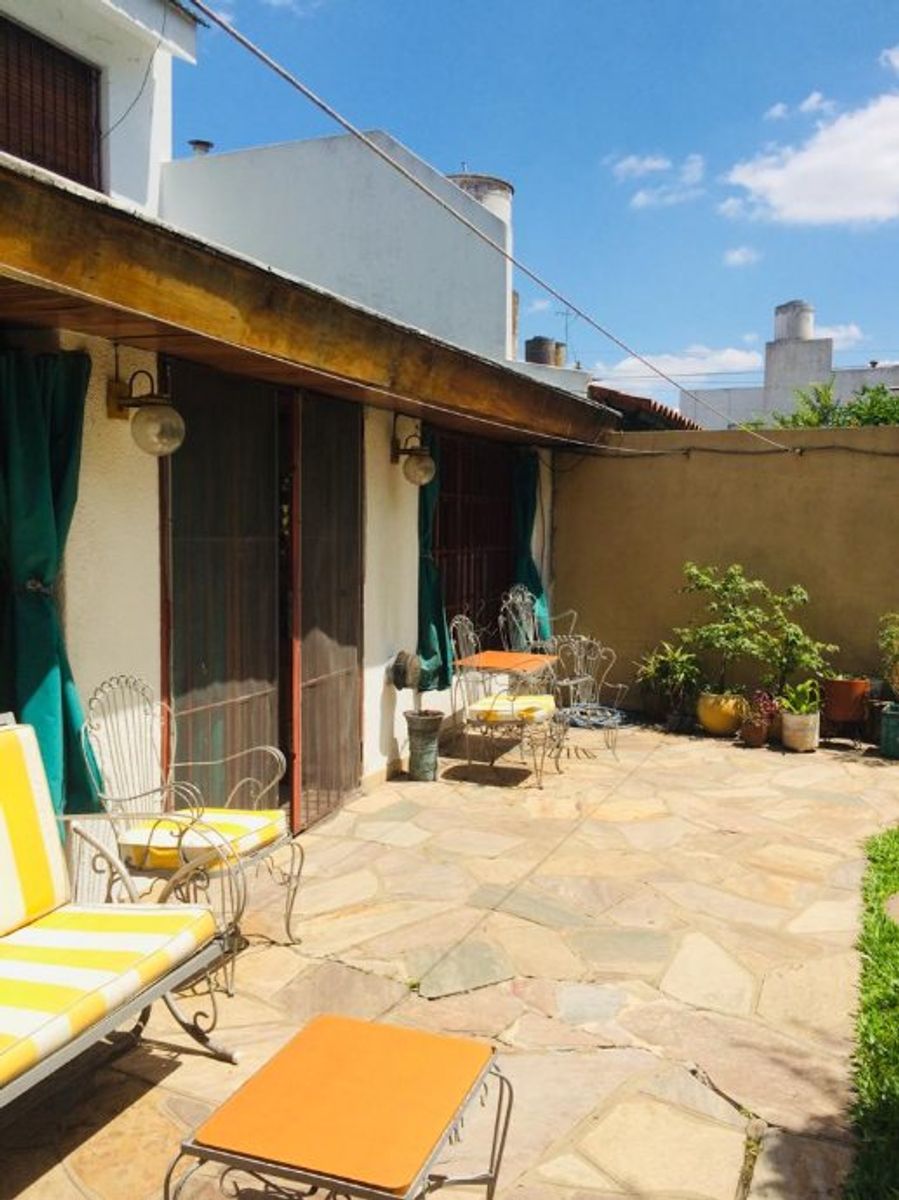 CHALET DE 4 AMBIENTES EN ZONA RESIDENCIAL EN VENTA - RAMOS MEJIA SUR - 7