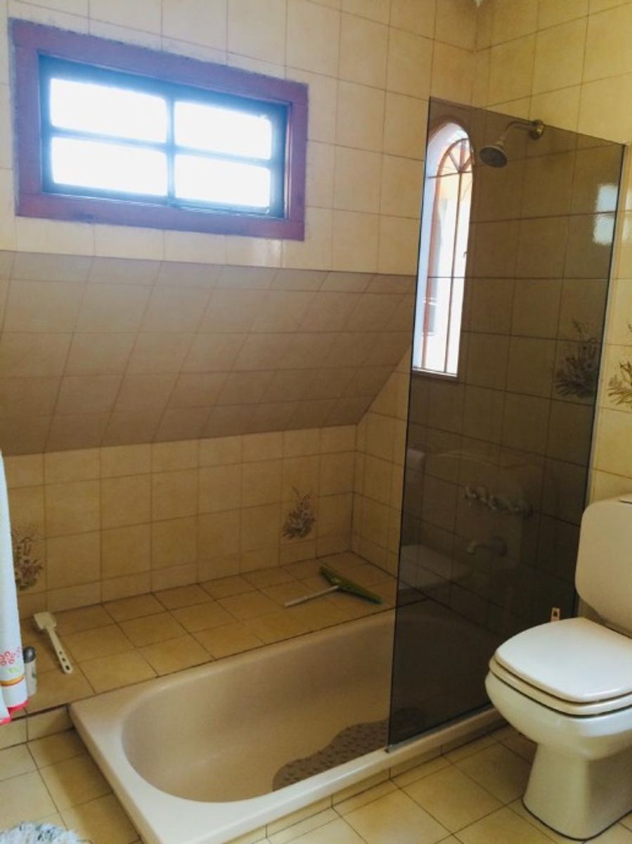 CHALET DE 4 AMBIENTES EN ZONA RESIDENCIAL EN VENTA - RAMOS MEJIA SUR - 13