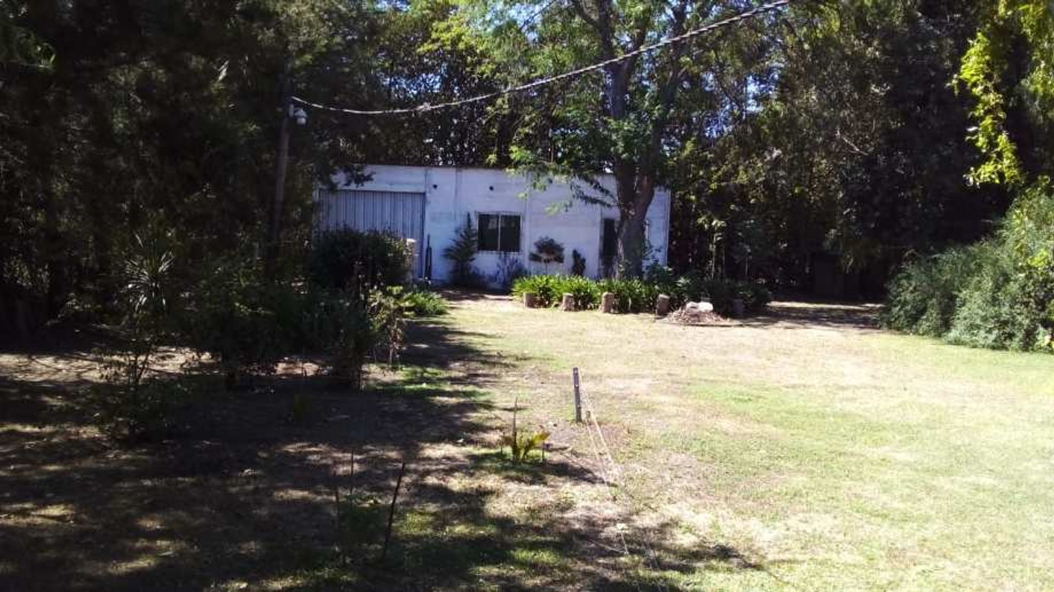 CASA QUINTA DE 3 AMBIENTES EN LOTE DE 1500 MTS2 -BRANDSEN - 19