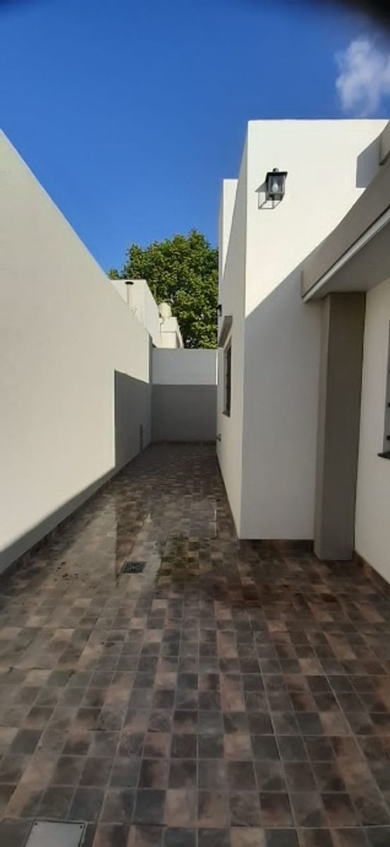 CASA AMERICANA DE 3 AMBIENTES EN VENTA - MORON CENTRO - 18