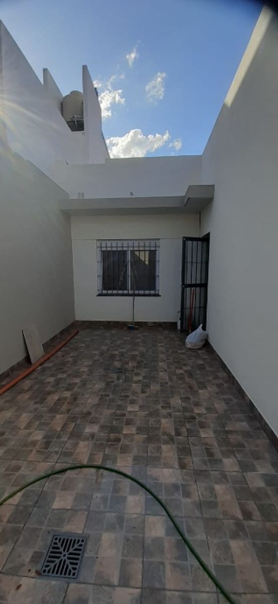 CASA AMERICANA DE 3 AMBIENTES EN VENTA - MORON CENTRO - 19
