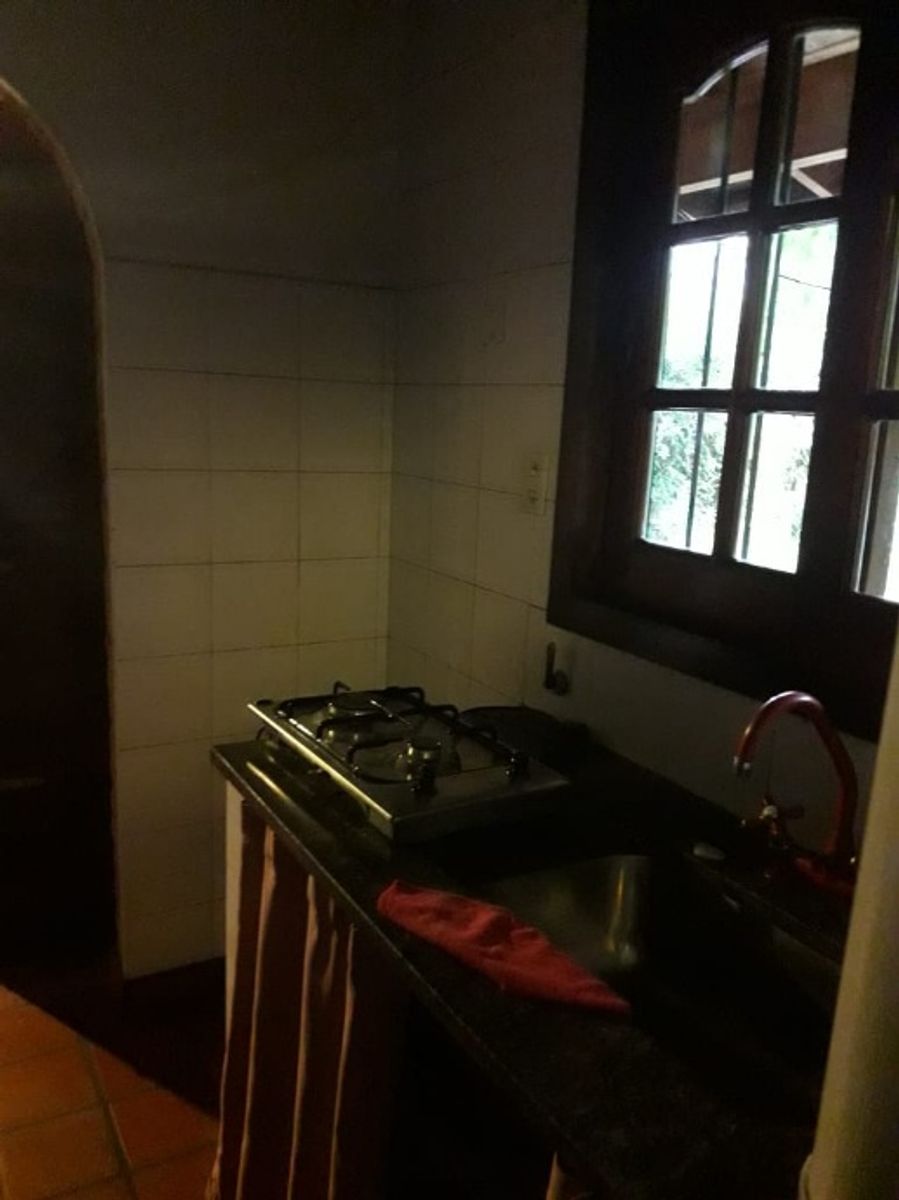 CHALET PARA DOS FAMILIAS EN VENTA - HAEDO NORTE - 8